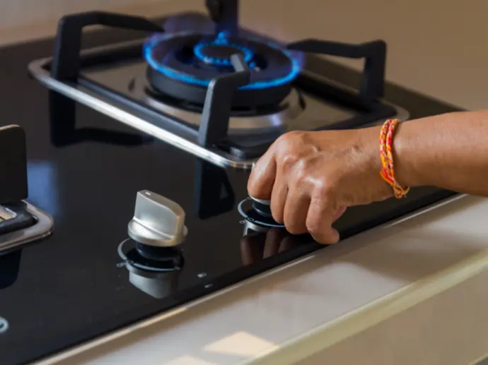 حل مشكلة ازارا الفرن وصيانة الحساسات الخربانة من شركة الروفان لصيانة الافران بالرياض